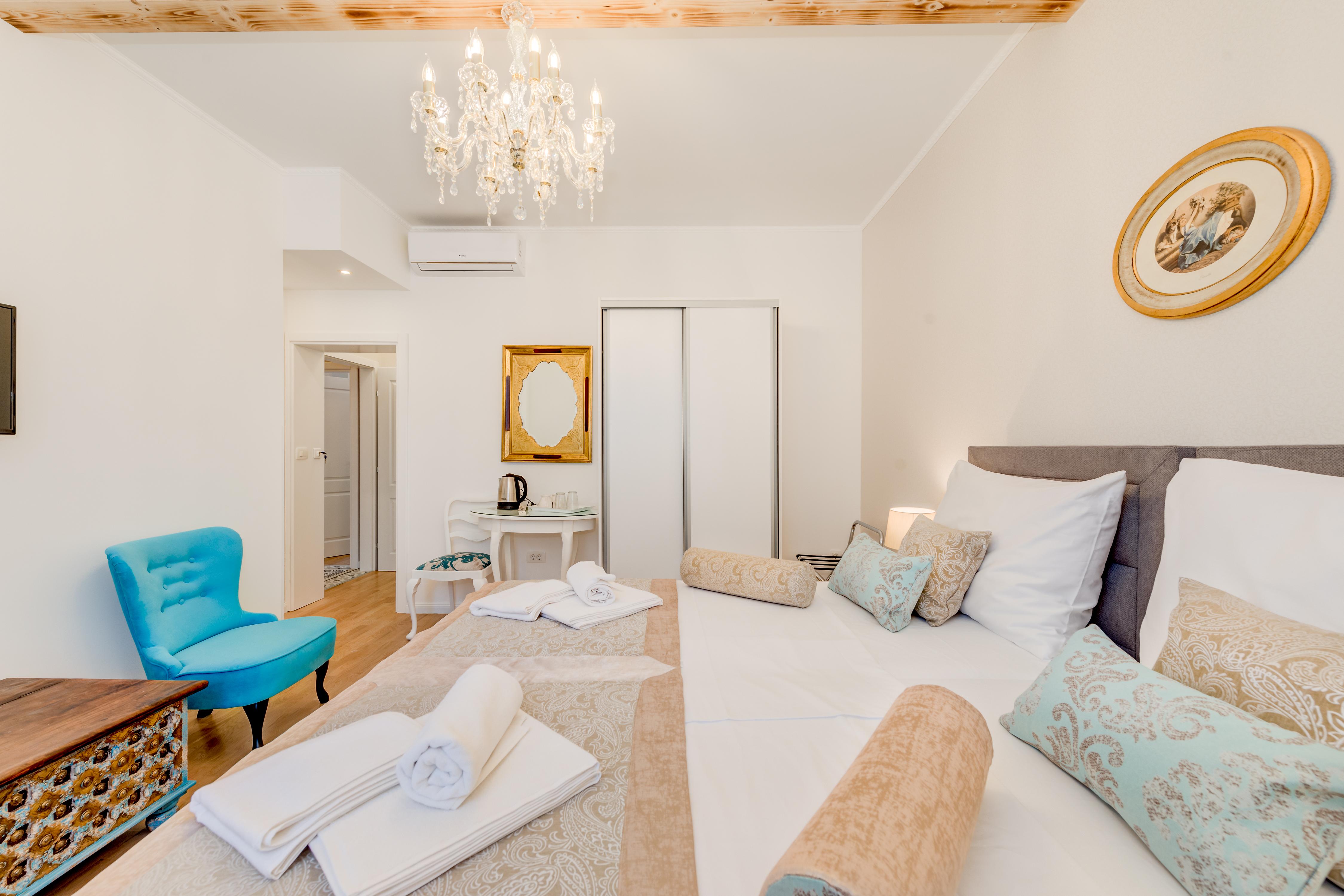Le Monde Luxury Accommodation Split Exterior photo